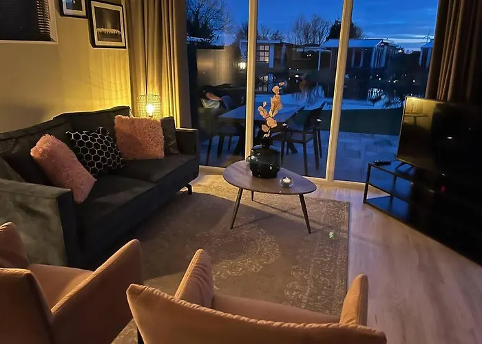 Luxus Waterfront Lathum