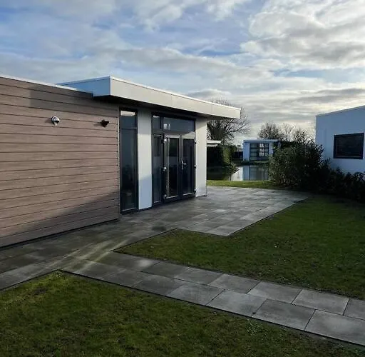 Luxus Waterfront Lathum